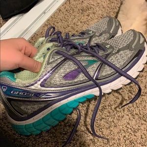 Brooks ghost seven running shoes